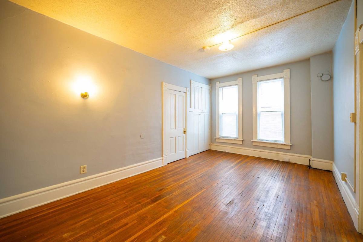 Apartment for rent at 250 1 2 W 5th Ave #R, Columbus, OH 43201