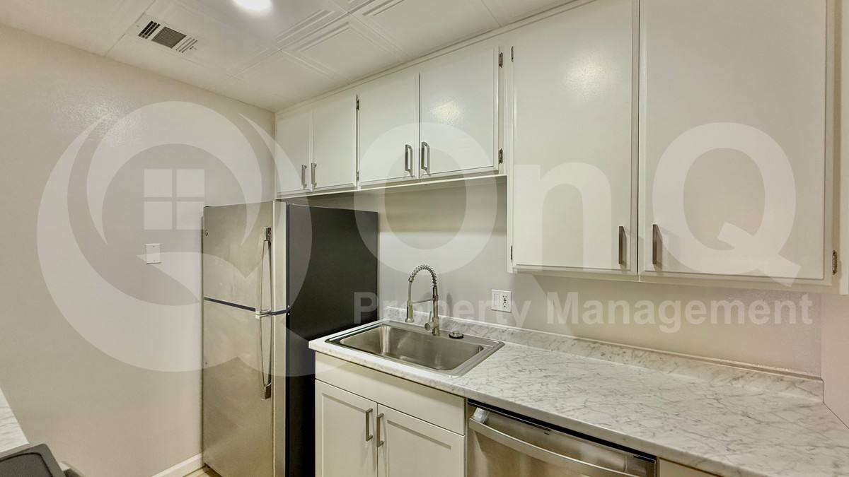 Condo for rent at 5525 E Thomas Rd #R7, Phoenix, AZ 85018