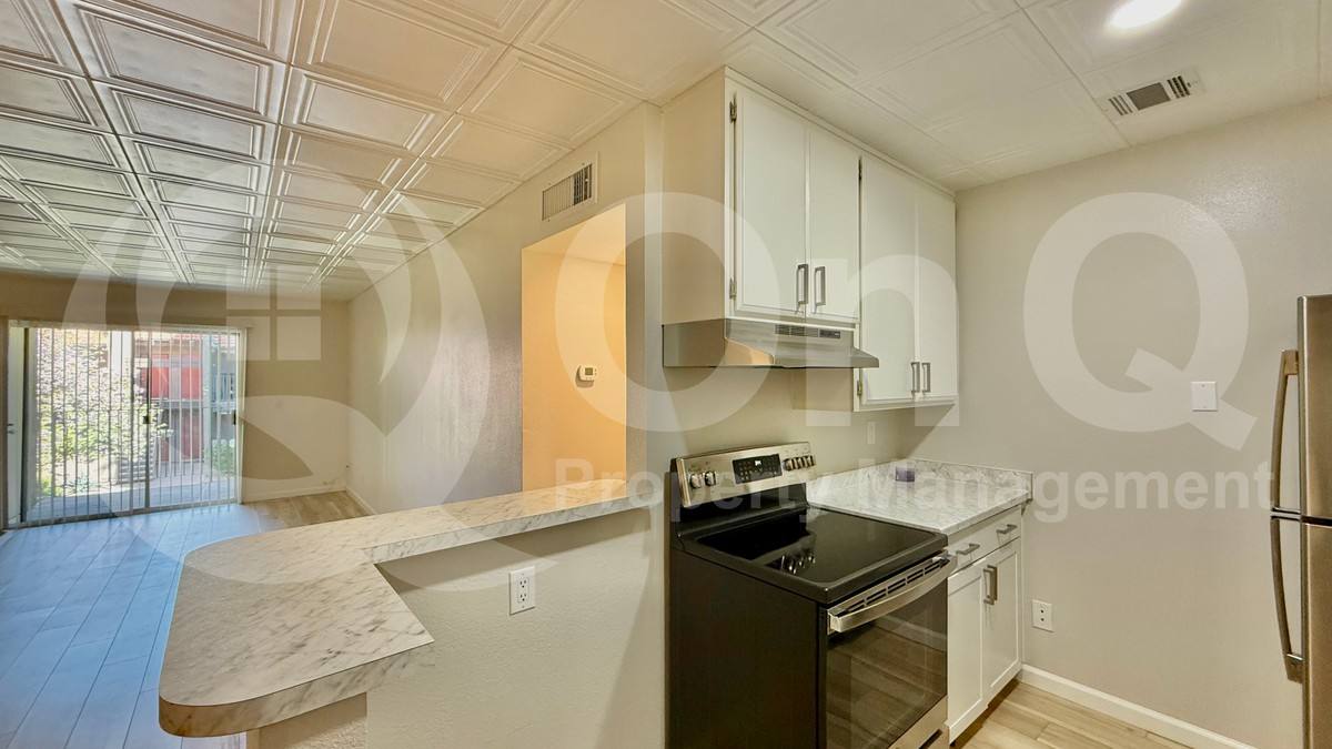 Condo for rent at 5525 E Thomas Rd #R7, Phoenix, AZ 85018