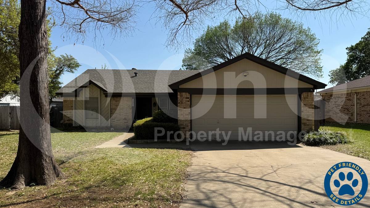 2961 Cripple Creek Trail, Grapevine, TX 76051