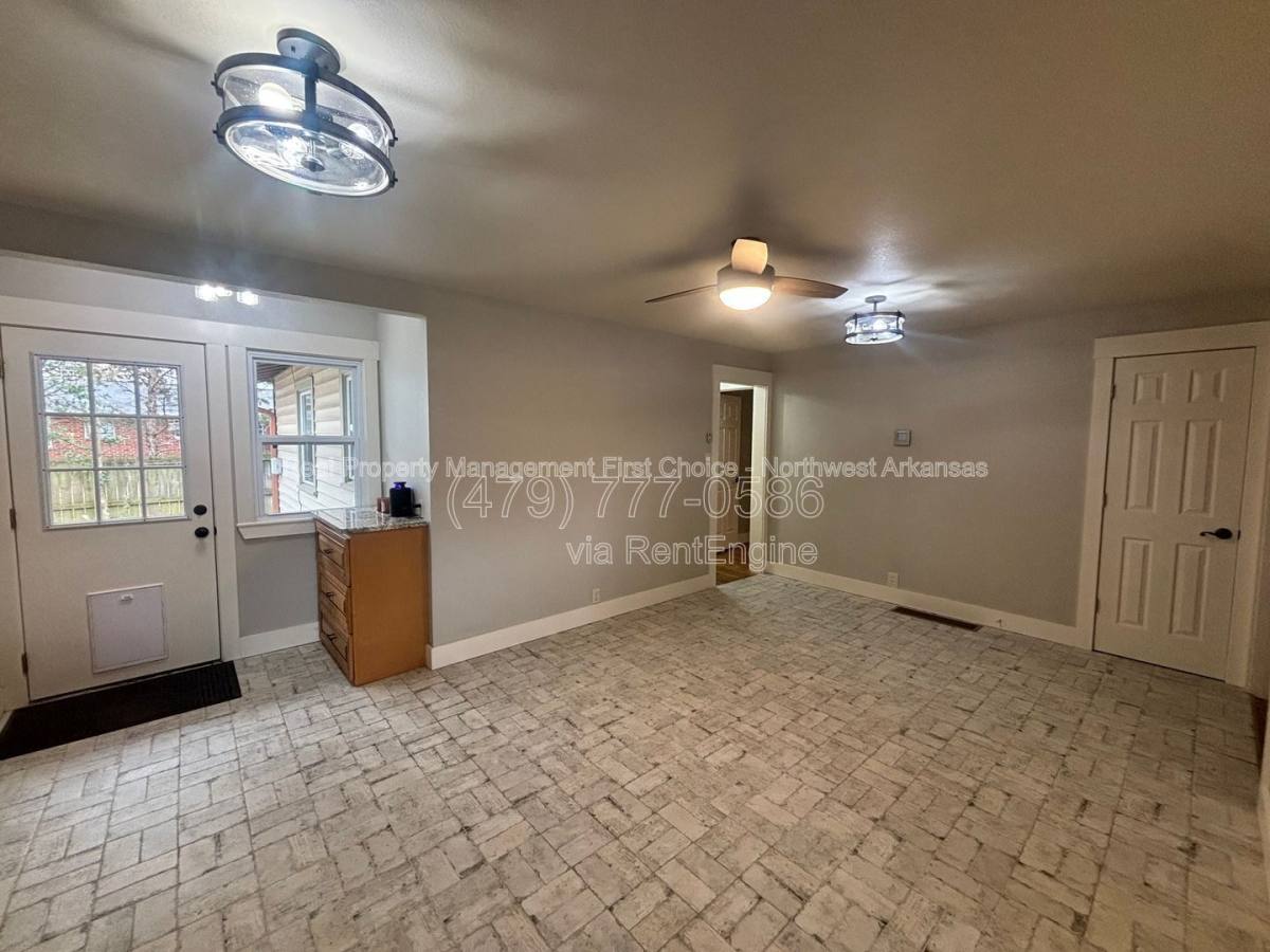 House for rent at 717 NW 6th St, Bentonville, AR 72712