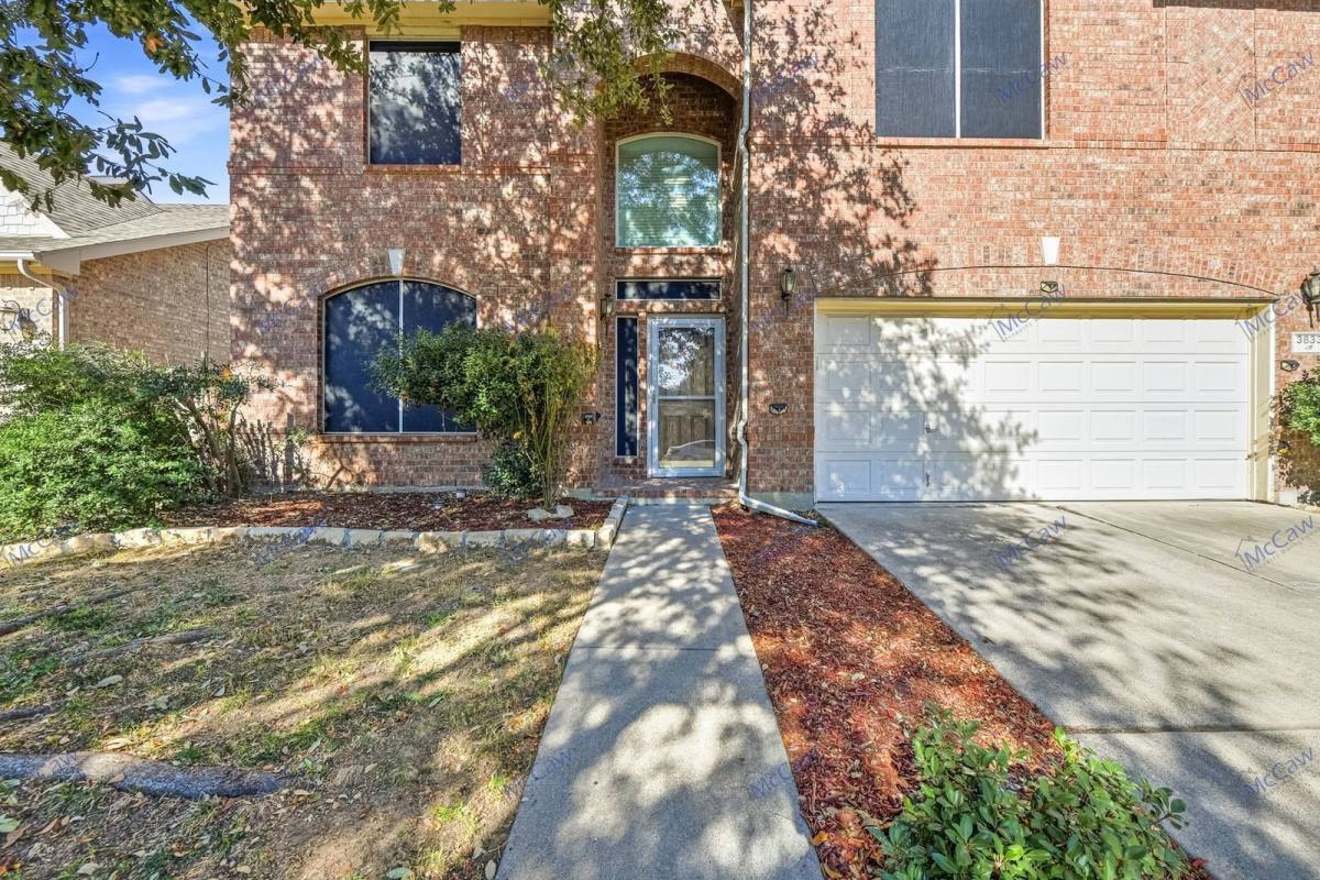 House for rent at 3833 Finley Rd, Irving, TX 75062