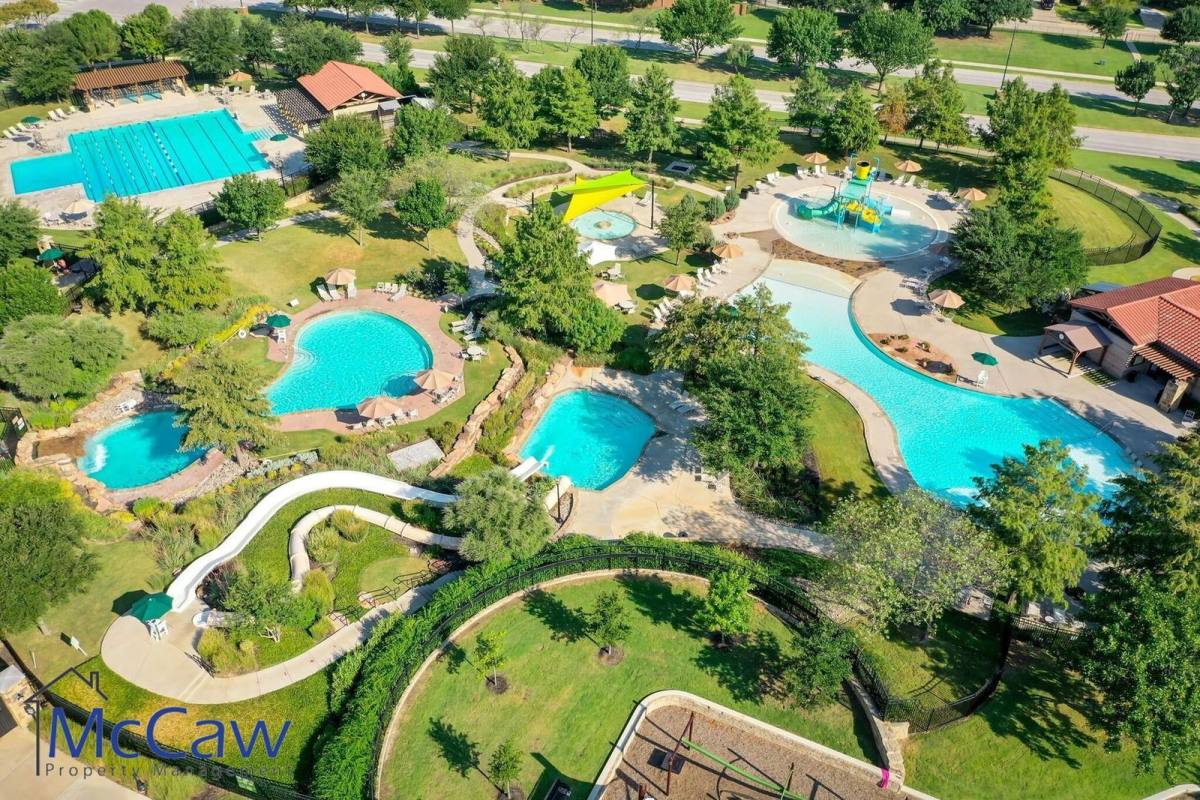 House for rent at 3833 Finley Rd, Irving, TX 75062