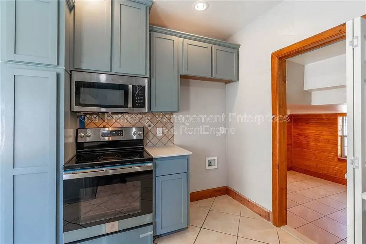 House for rent at 3633 N Youngs Blvd, Oklahoma City, OK 73112