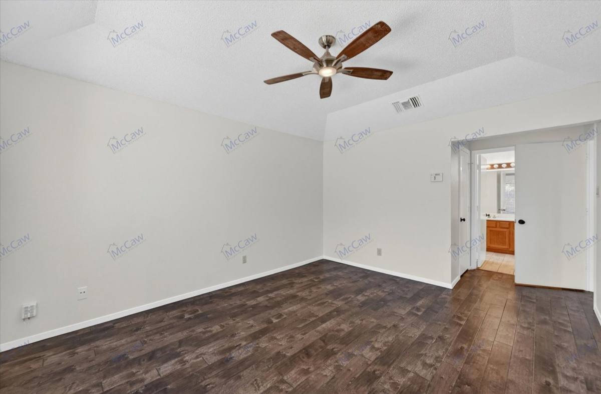 House for rent at 529 Nightshade Dr, Arlington, TX 76018