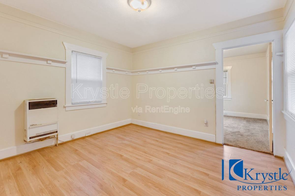Apartment for rent at 1117 Sutter St, Vallejo, CA 94590