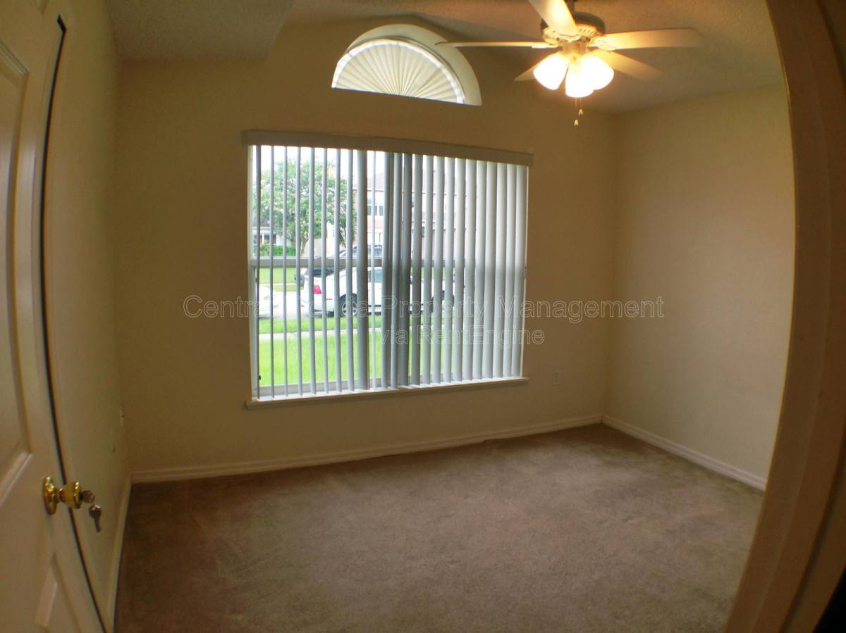 House for rent at 3842 Stonefield Dr, Orlando, FL 32826