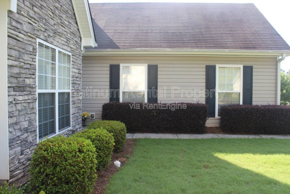 House for rent at 4093 Laurel Bend Court, Snellville, GA 30039