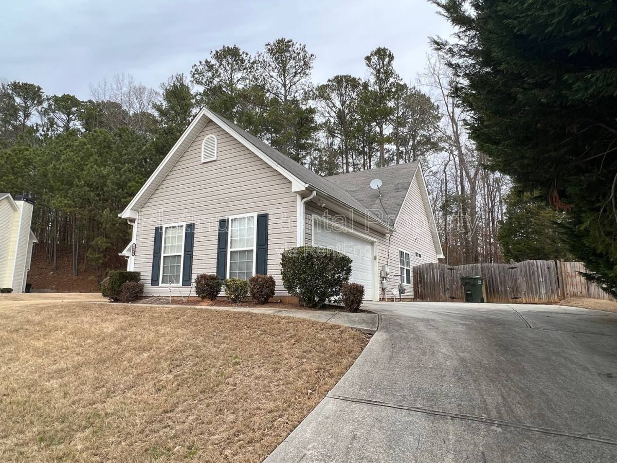 House for rent at 4093 Laurel Bend Court, Snellville, GA 30039