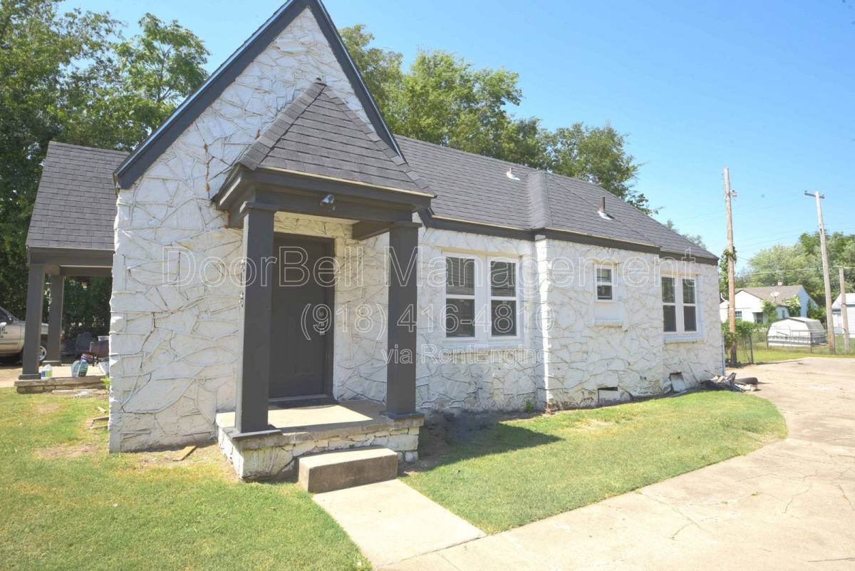 Apartment for rent at 613 E Xyler St, Tulsa, OK 74106