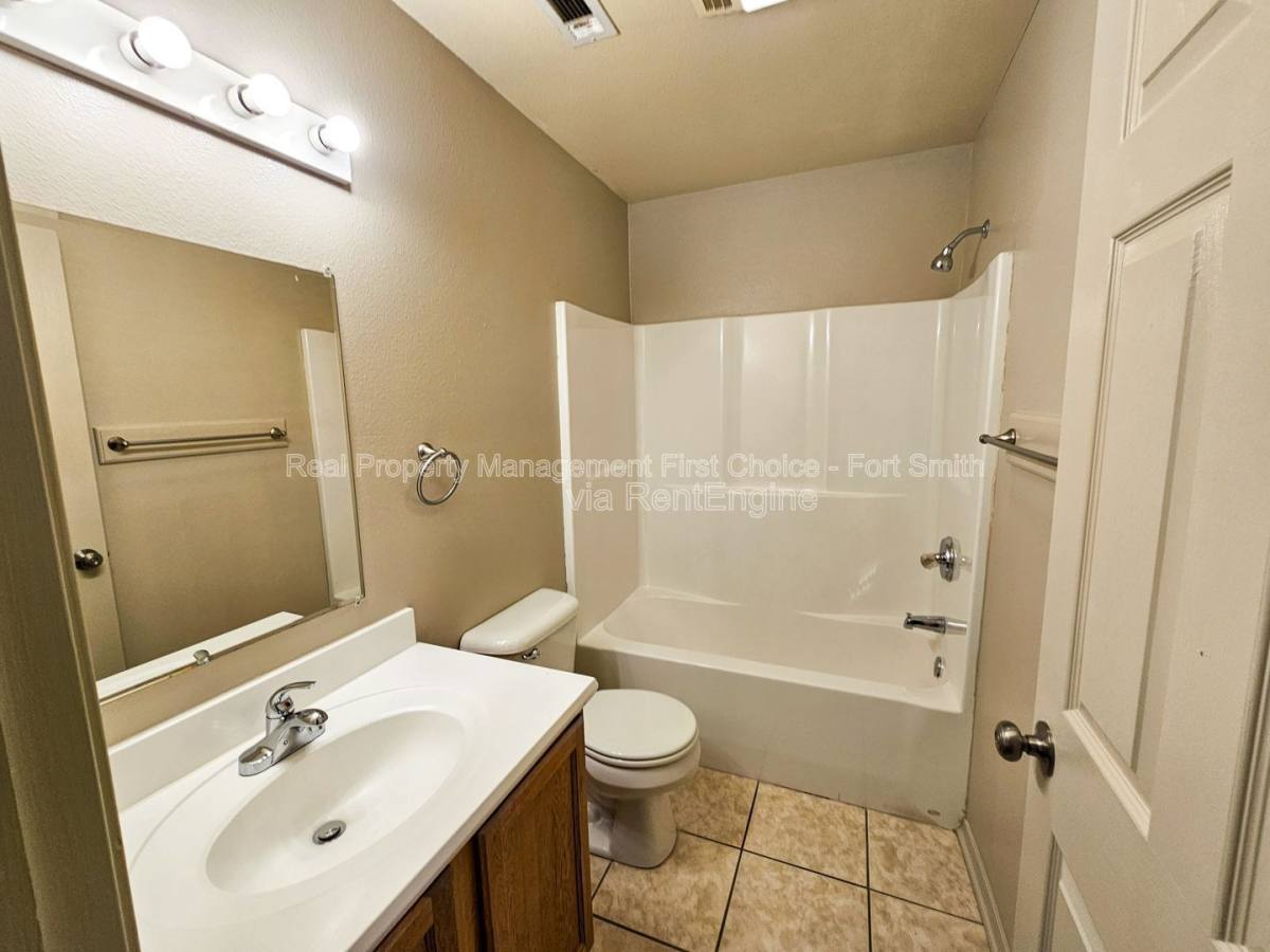 Apartment for rent at 1439 Brazil Ave, Fort Smith, AR 72908