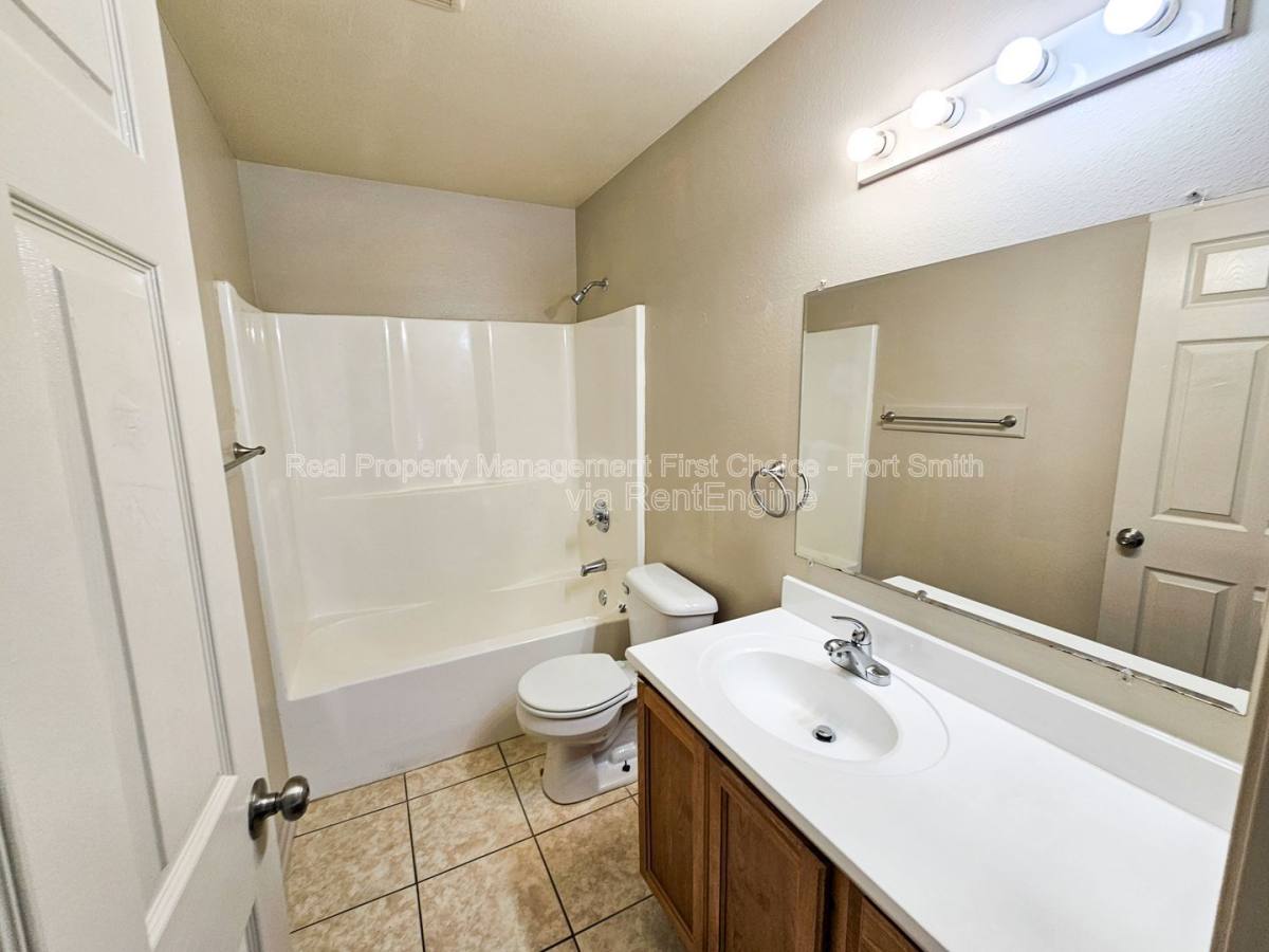Apartment for rent at 1439 Brazil Ave, Fort Smith, AR 72908