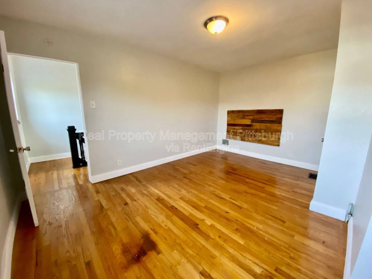 Apartment for rent at 825 Collins St #2, Pittsburgh, PA 15206
