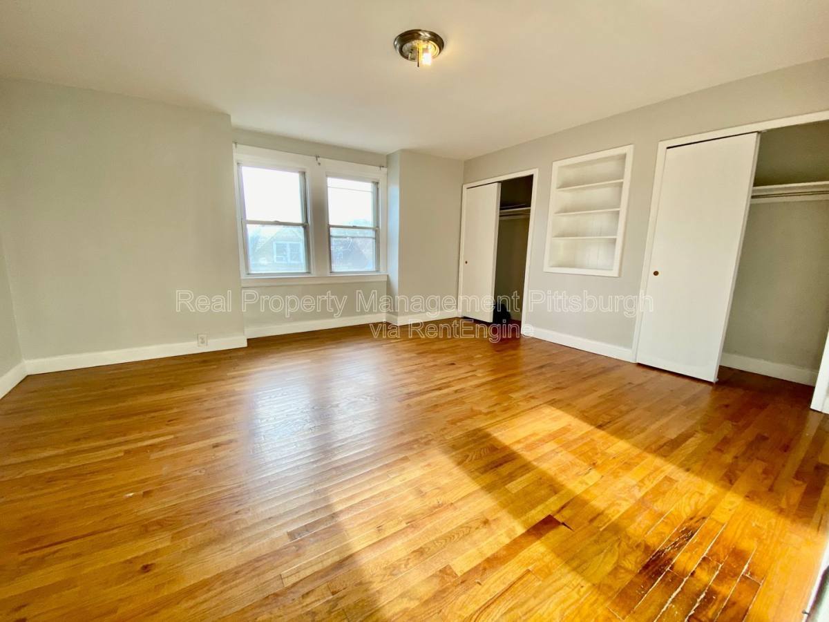 Apartment for rent at 825 Collins St #2, Pittsburgh, PA 15206