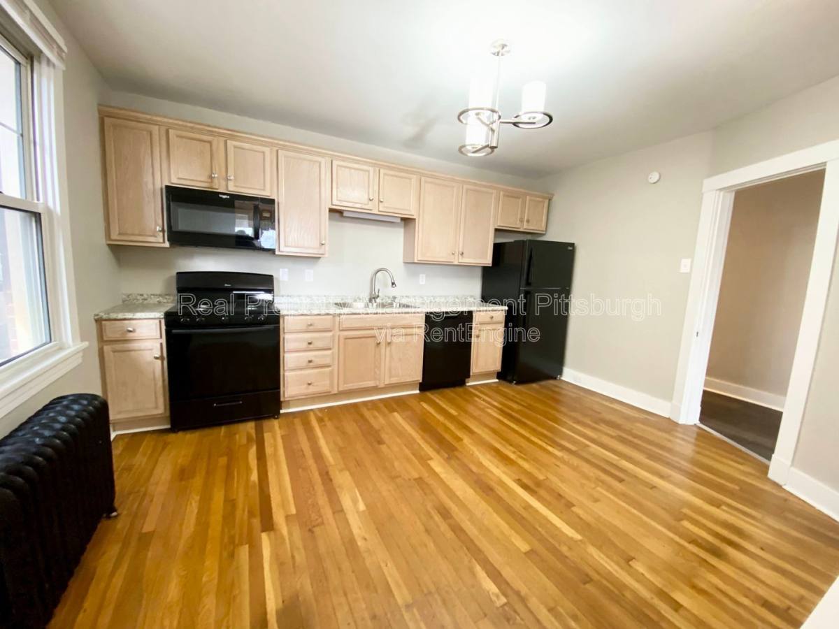 Apartment for rent at 5735 Phillips Ave #2, Pittsburgh, PA 15217