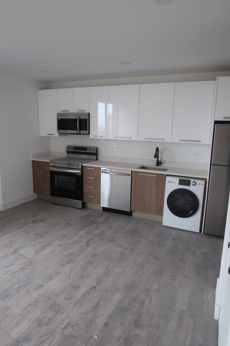 Apartment for rent at 941 W Carmen Ave #407, Chicago, IL 60640