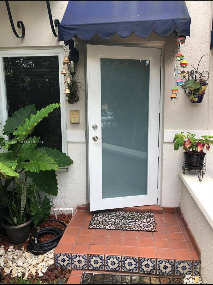 Townhouse for rent at 248 Majorca Ave, Miami, FL 33134