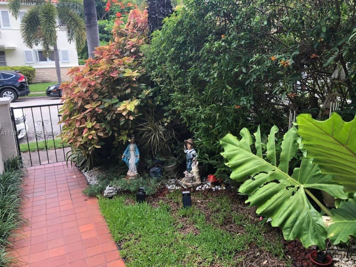 Townhouse for rent at 248 Majorca Ave, Miami, FL 33134