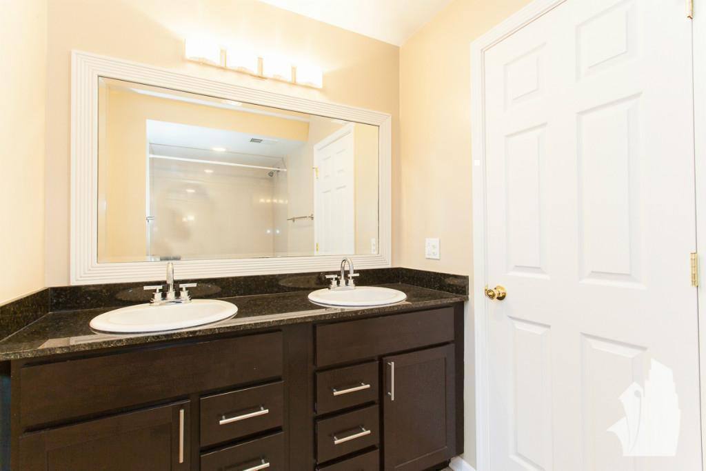 Apartment for rent at 4242 N Sheridan Rd #420, Chicago, IL 60613