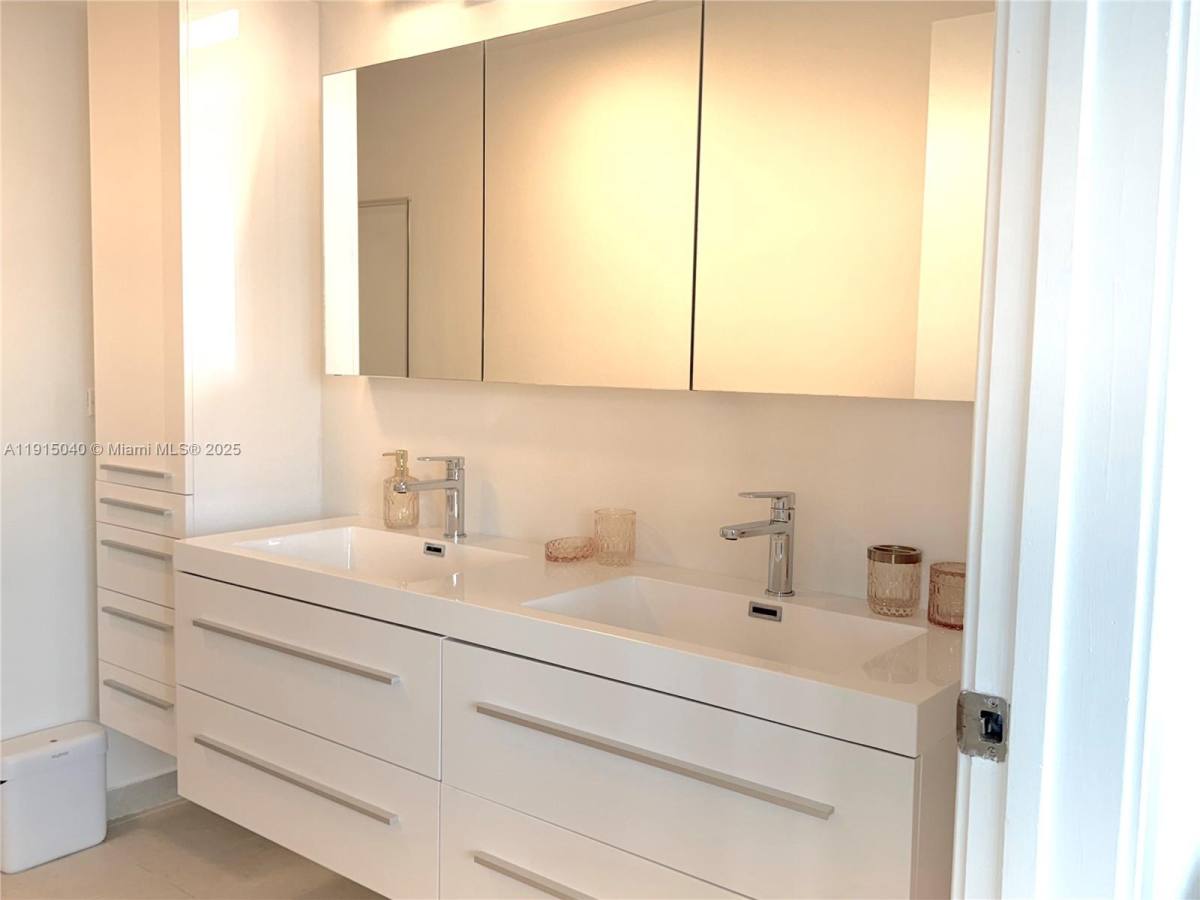 Apartment for rent at 3301 NE 1st Ave, Miami, FL 33137