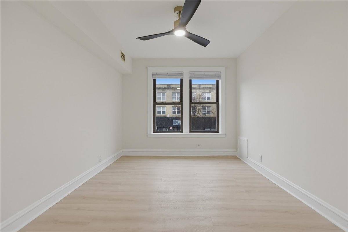 Apartment for rent at 4004 N Bell Ave #2A, Chicago, IL 60618