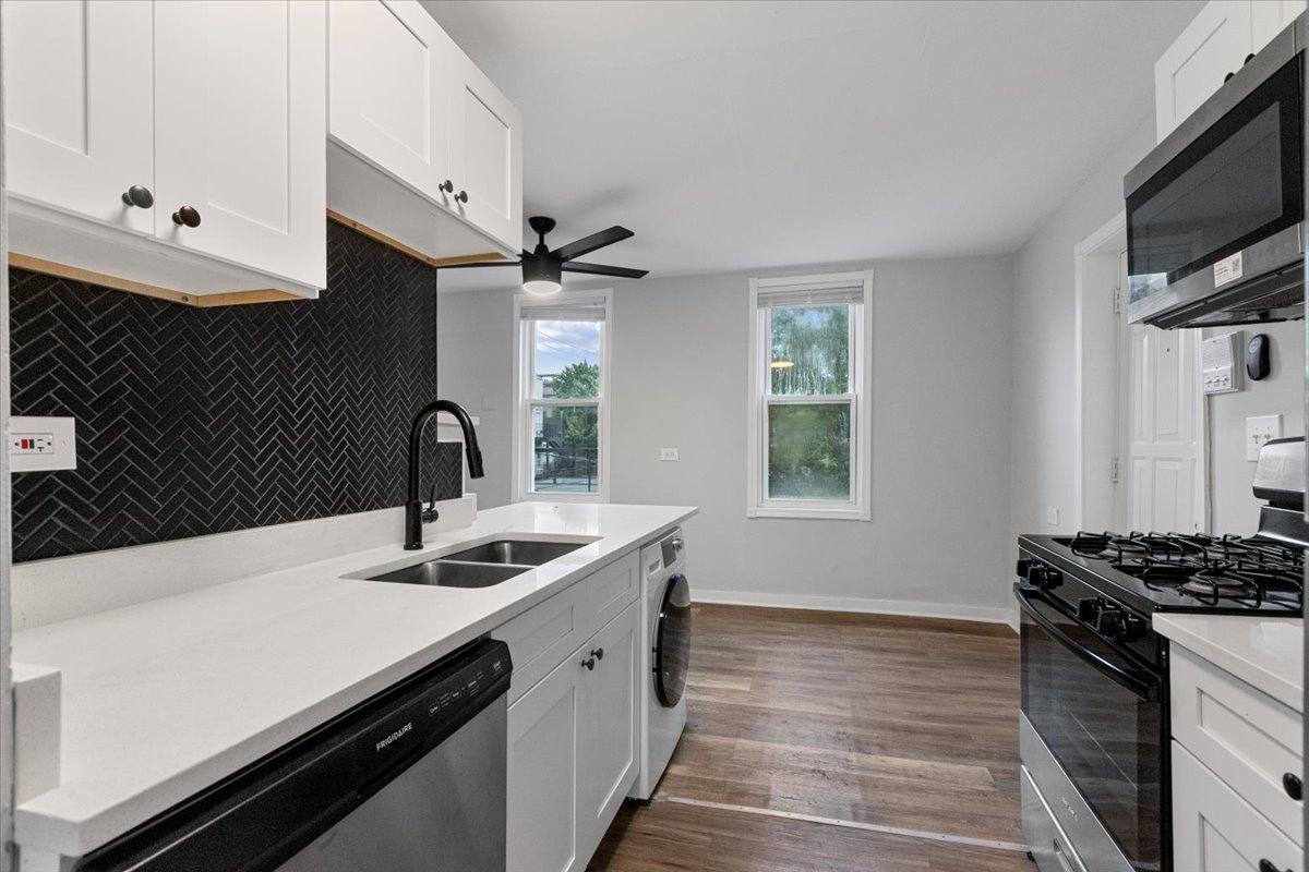 Apartment for rent at 2350 W Augusta Blvd #3, Chicago, IL 60622