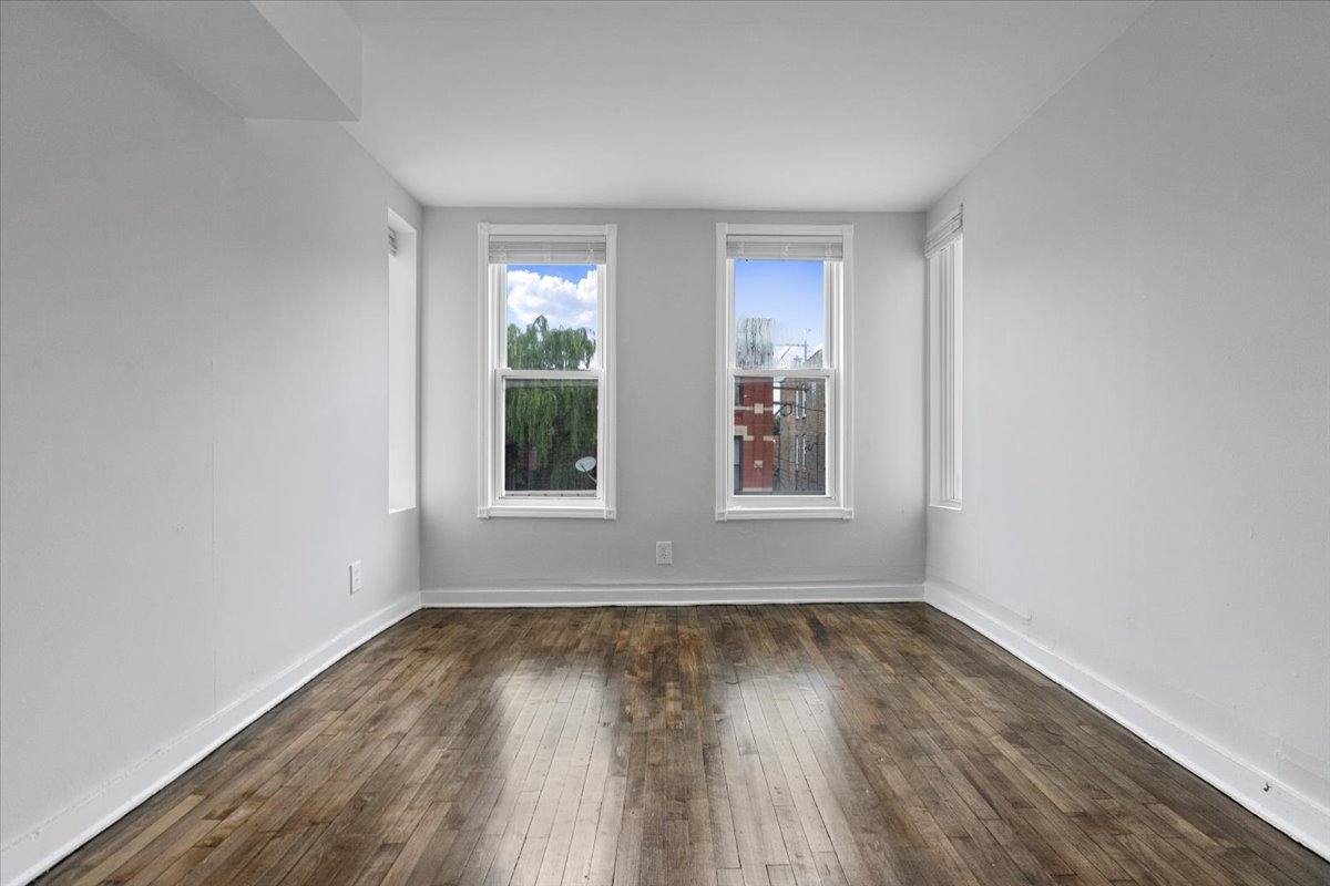 Apartment for rent at 2350 W Augusta Blvd #3, Chicago, IL 60622