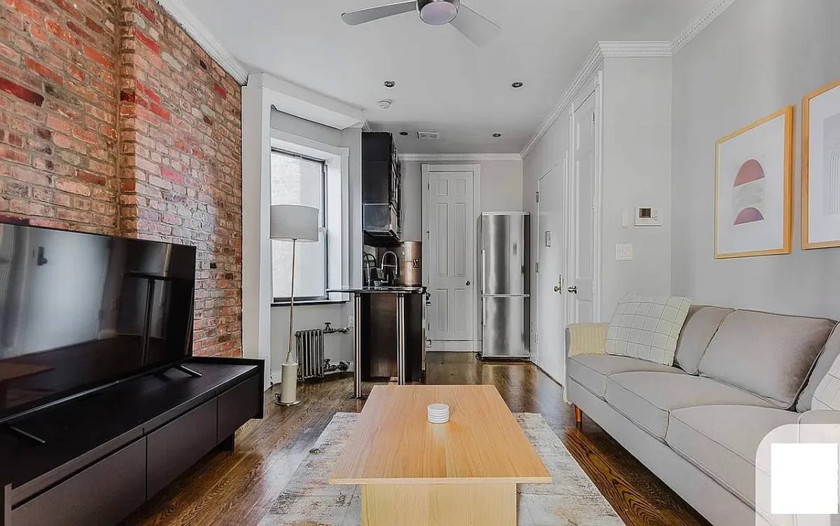 Apartment for rent at 325 E 5th St #B1, New York, NY 10003