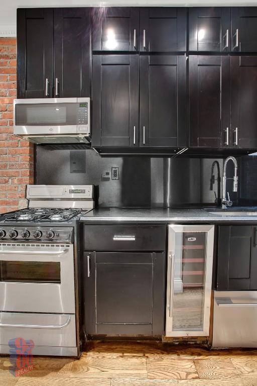 Apartment for rent at 436 W 52nd St #13E, New York, NY 10019