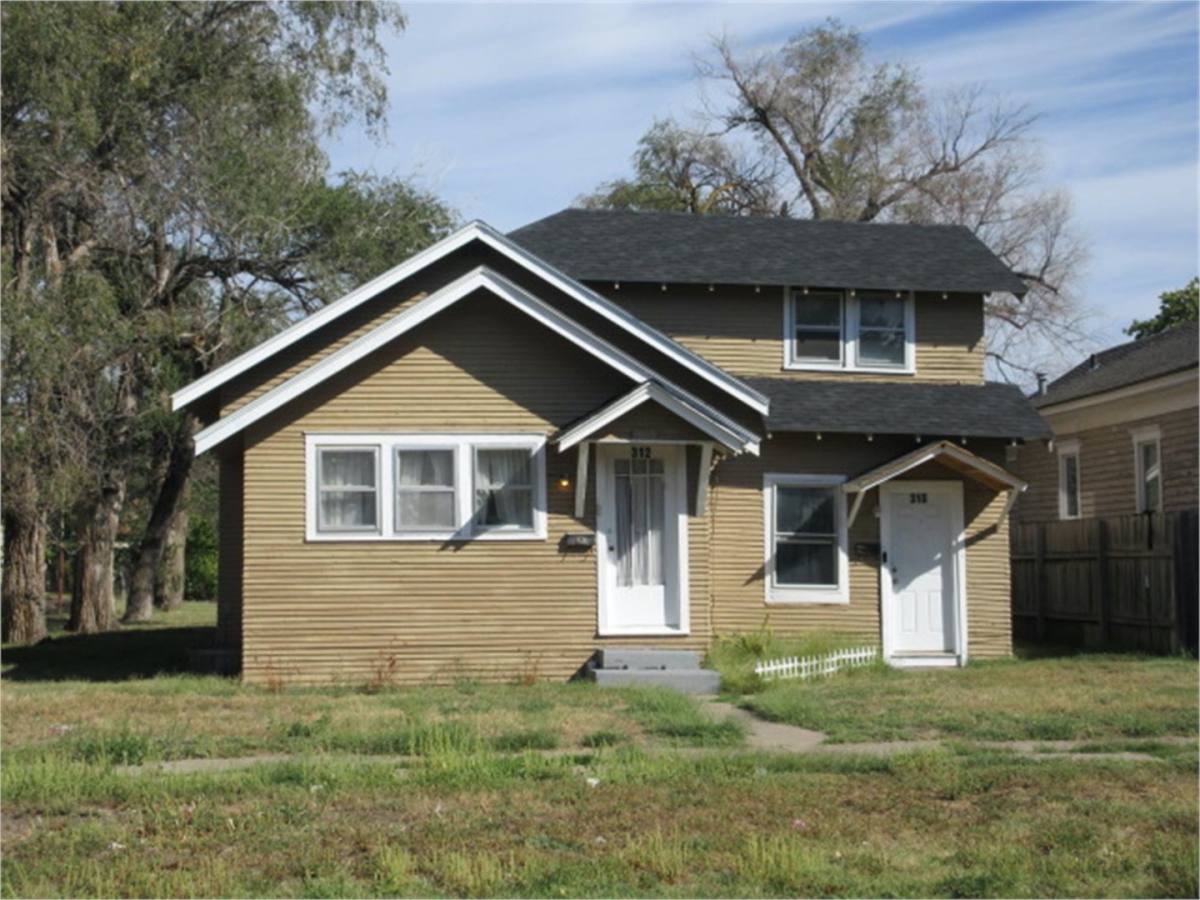 House for rent at 310 W 6th Ave, Hutchinson, KS 67501