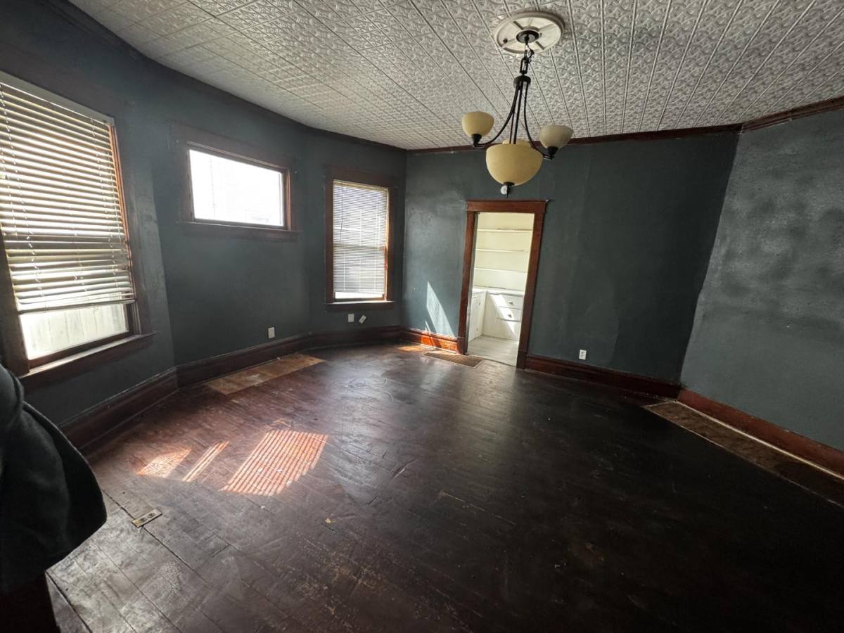 House for rent at 1267 SW Harrison St, Topeka, KS 66612