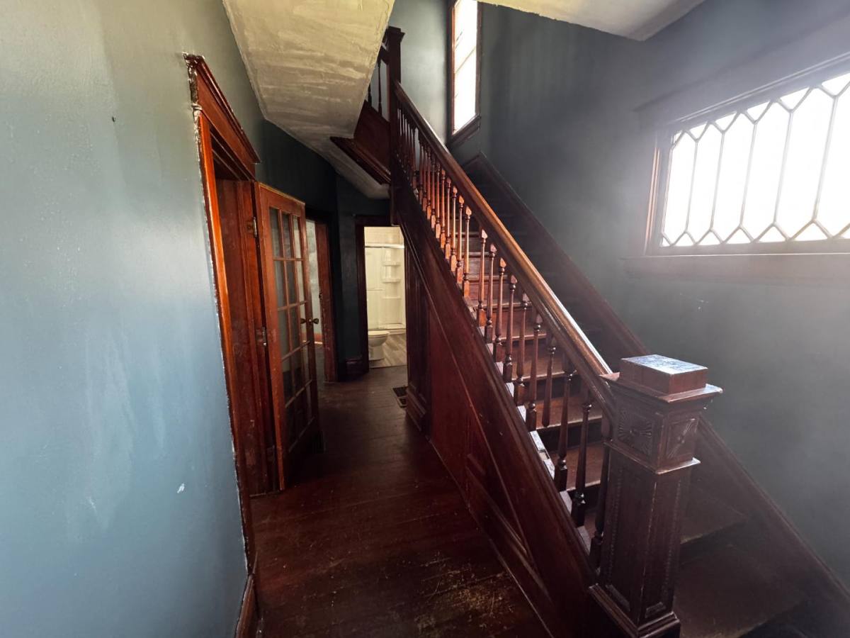 House for rent at 1267 SW Harrison St, Topeka, KS 66612