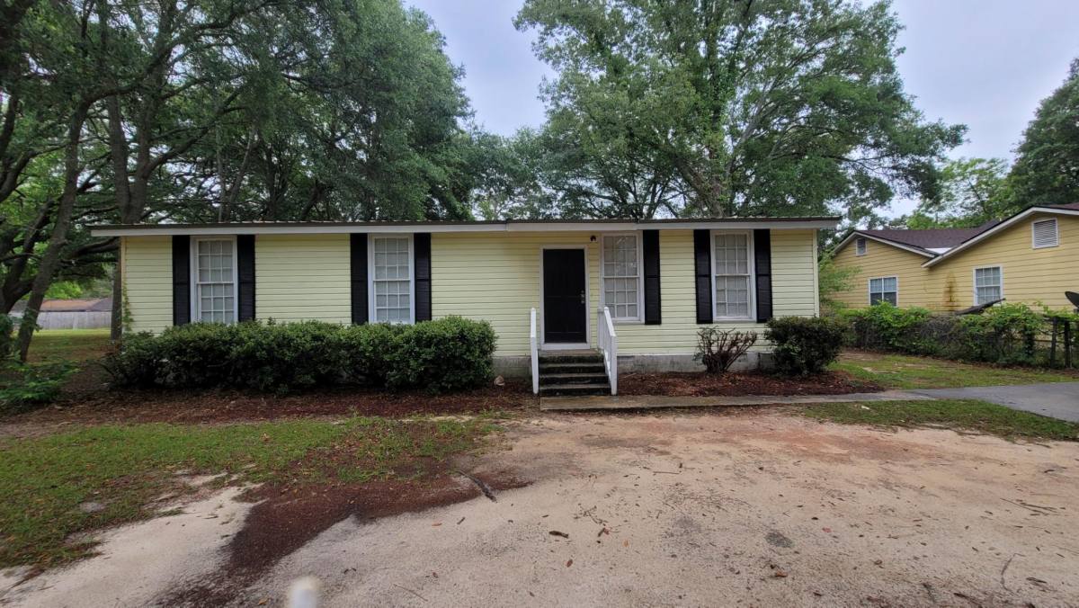 House for rent at 308 Forrestal Lane, Albany, GA 31705