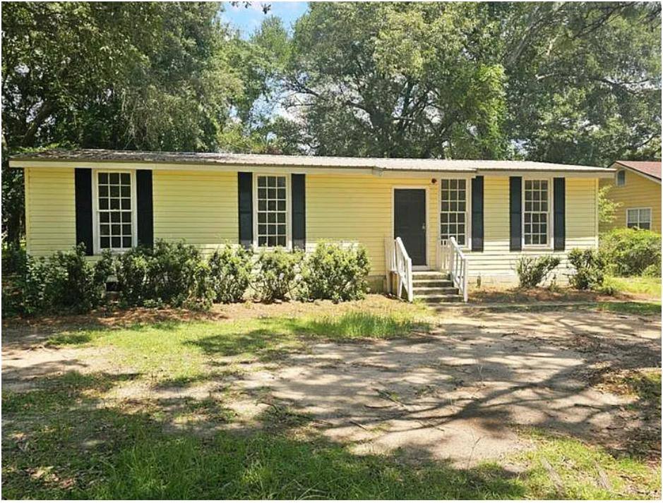 House for rent at 308 Forrestal Lane, Albany, GA 31705