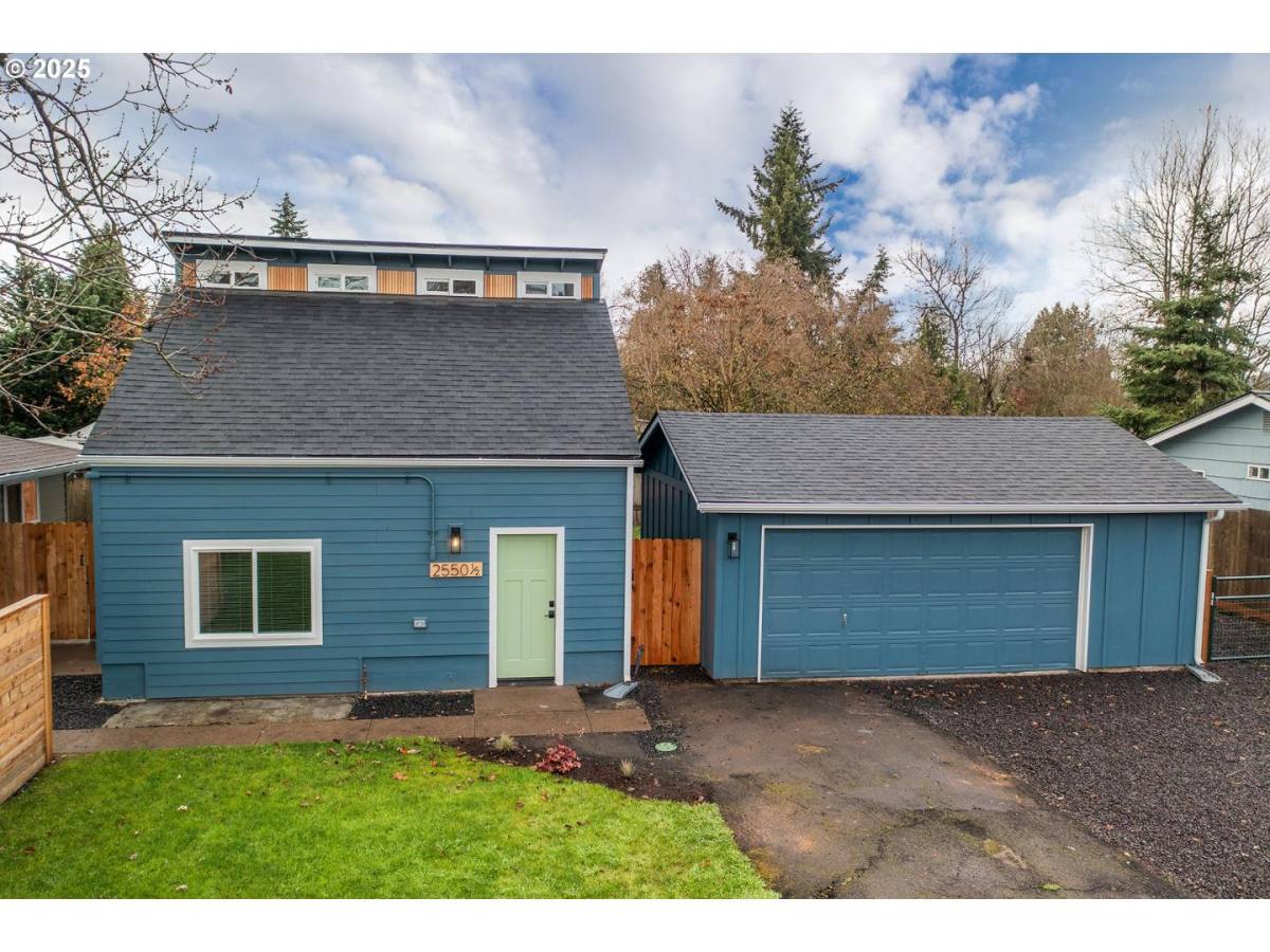 House for rent at 2552 Edison St, Eugene, OR 97402