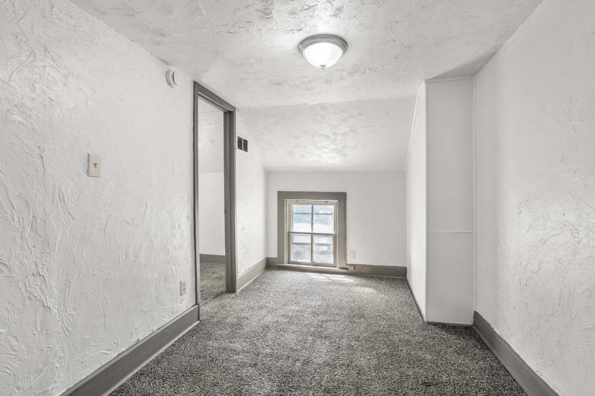 Apartment for rent at 1400 Knapp St #A, Oshkosh, WI 54902
