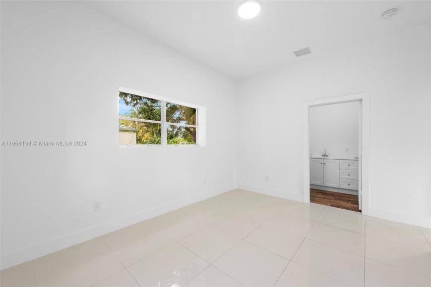 House for rent at 15104 N Miami Ave, Miami, FL 33169