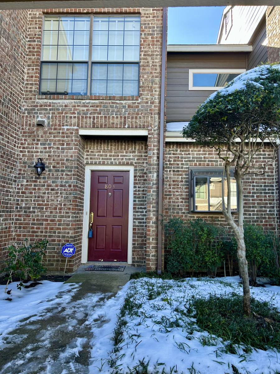 Condo for rent at 5859 Frankford Rd, Dallas, TX 75252
