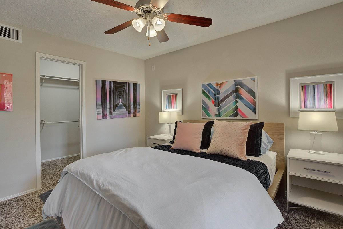 Apartment for rent at Villa Del Mar, 5234 Villa Del Mar Ave, Arlington, TX 76017