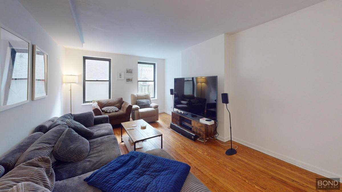 Apartment for rent at 1662 First Ave #2, New York, NY 10028
