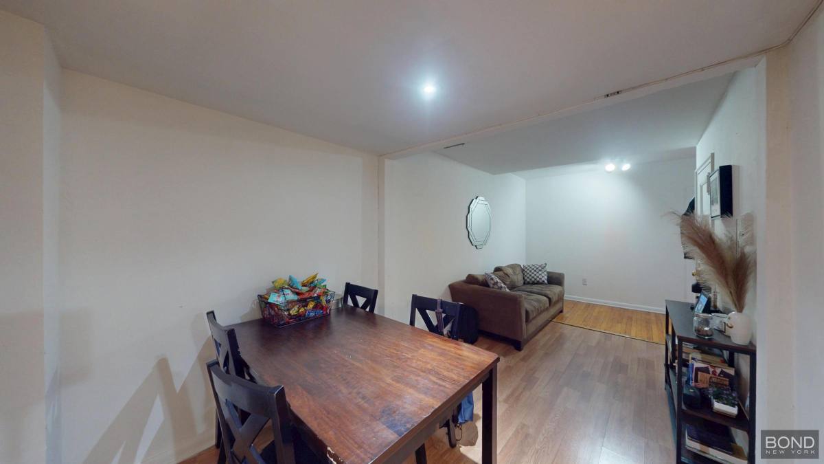 Apartment for rent at 1662 First Ave #2, New York, NY 10028