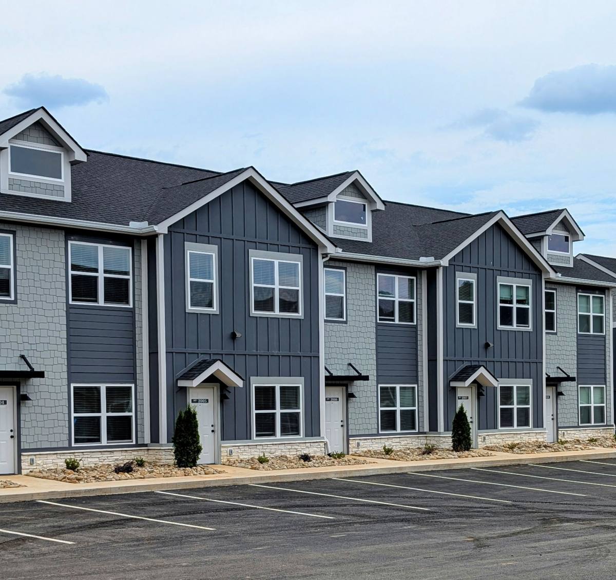 Apartment for rent at 365 W Dumplin Valley Rd, Kodak, TN 37764