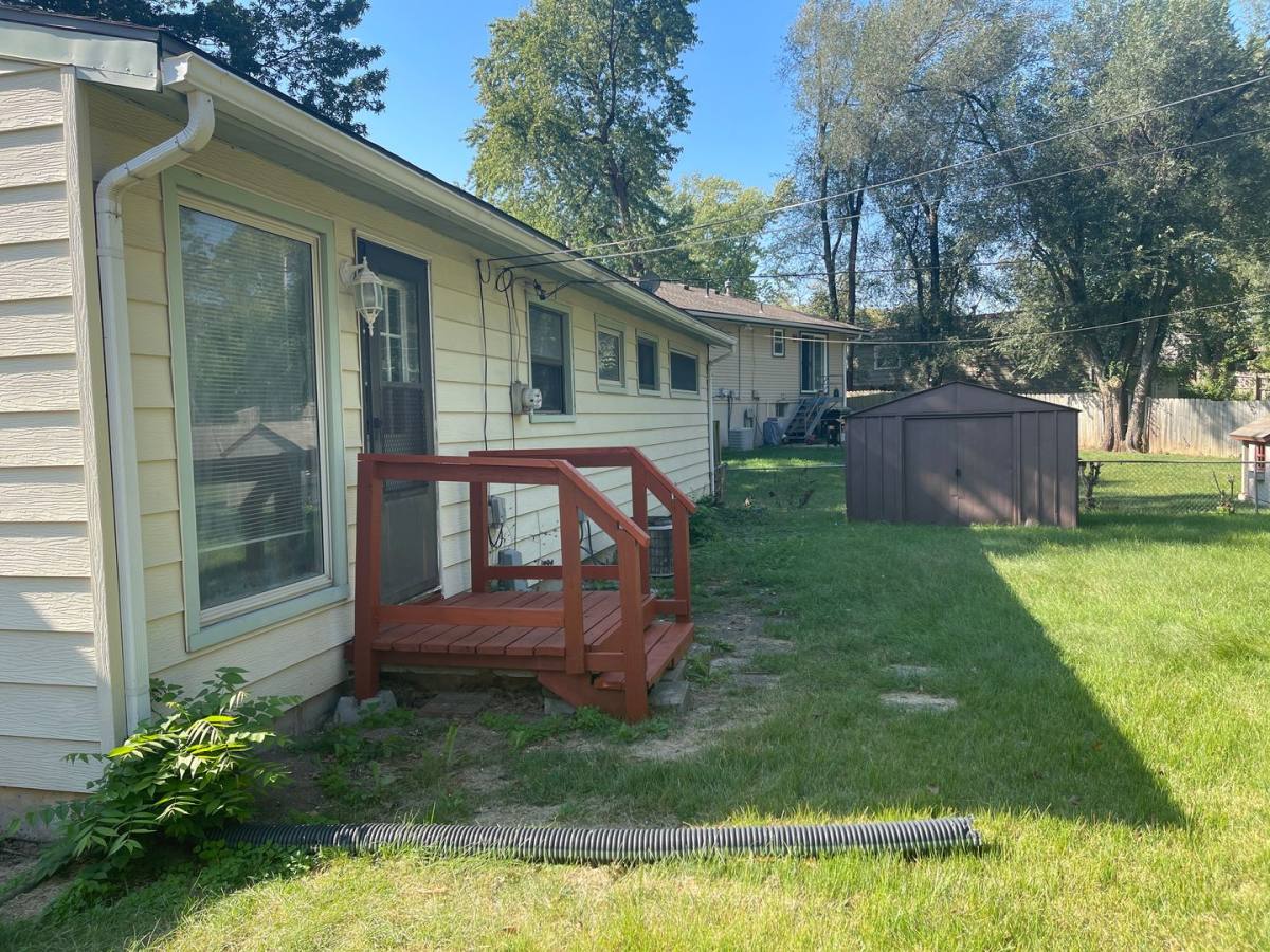 House for rent at 7704 E 75th Terrace, Kansas City, MO 64138