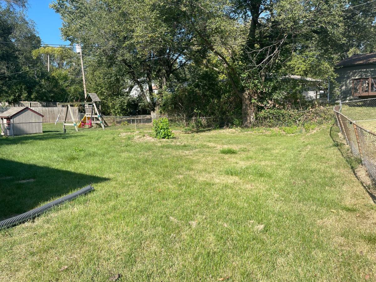House for rent at 7704 E 75th Terrace, Kansas City, MO 64138