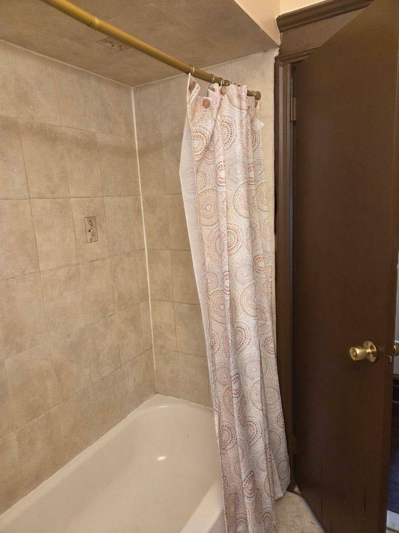Apartment for rent at 20-22 Rockland Terrace, Newark, NJ 07106