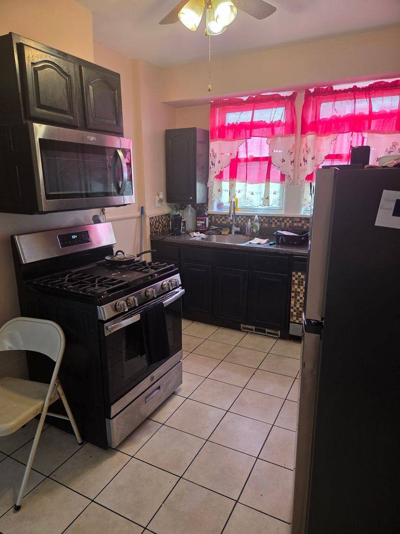 Apartment for rent at 20-22 Rockland Terrace, Newark, NJ 07106