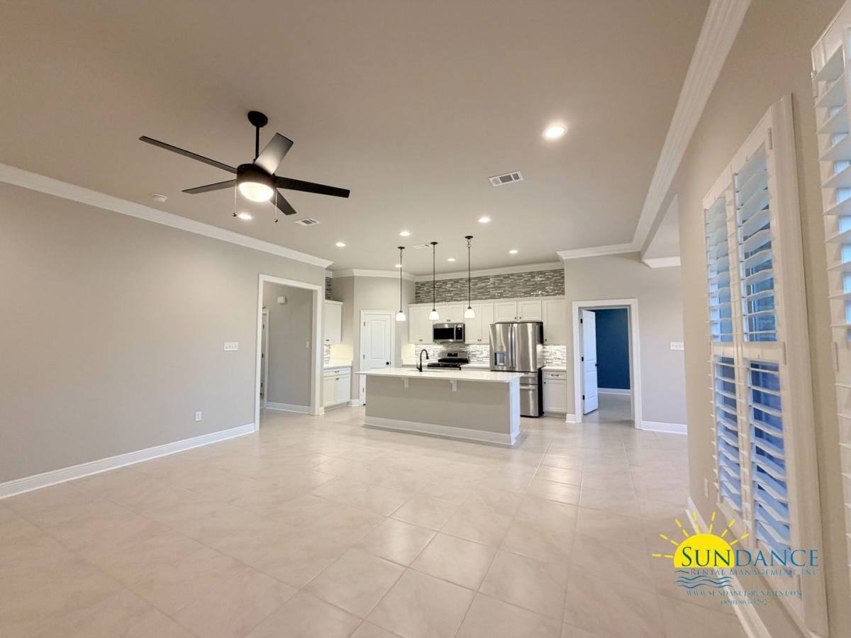 House for rent at 215 Hydrangea Blvd, Freeport, FL 32439
