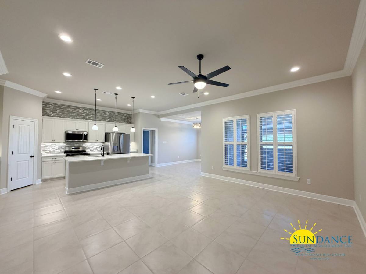 House for rent at 215 Hydrangea Blvd, Freeport, FL 32439