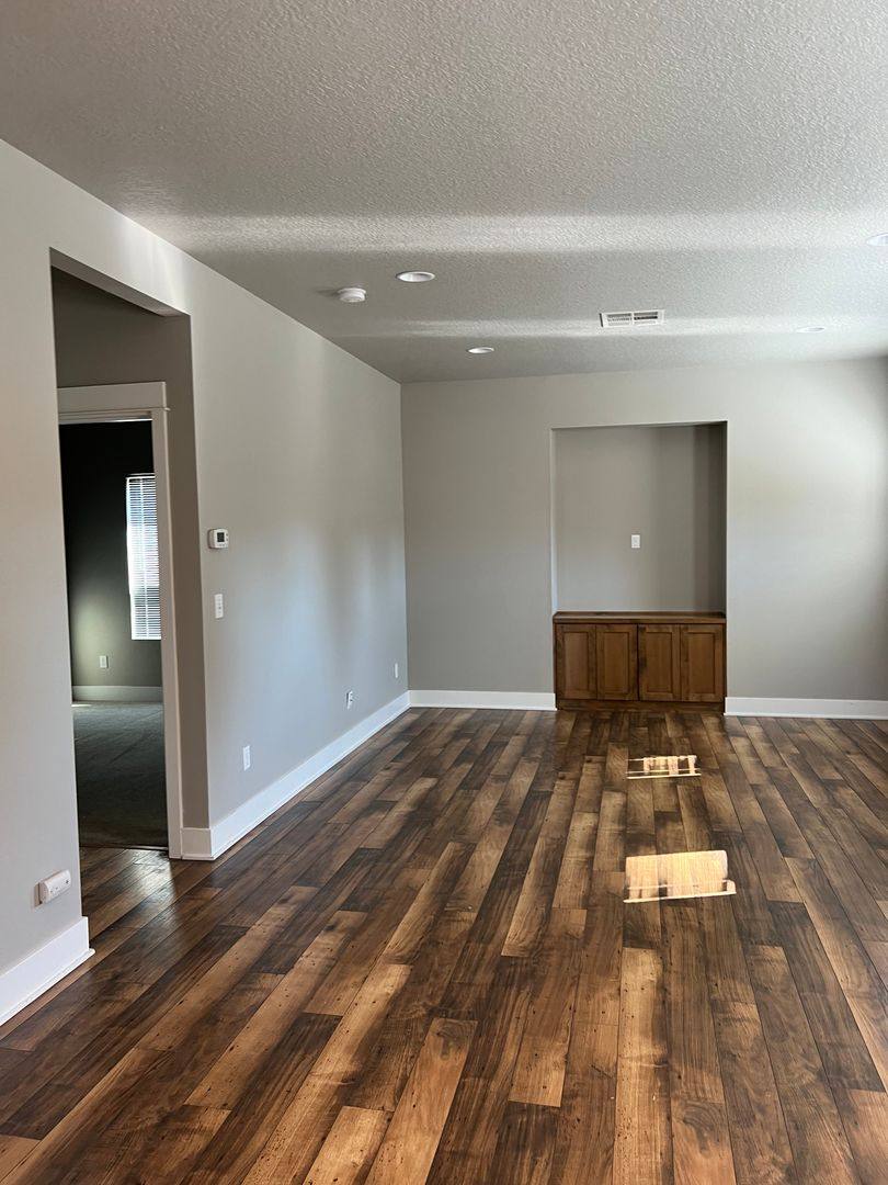 Apartment for rent at 1908 Alder, Eugene, OR 97405