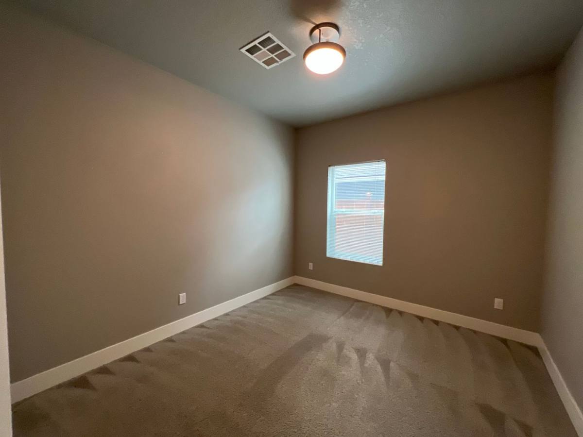 Apartment for rent at 1908 Alder, Eugene, OR 97405